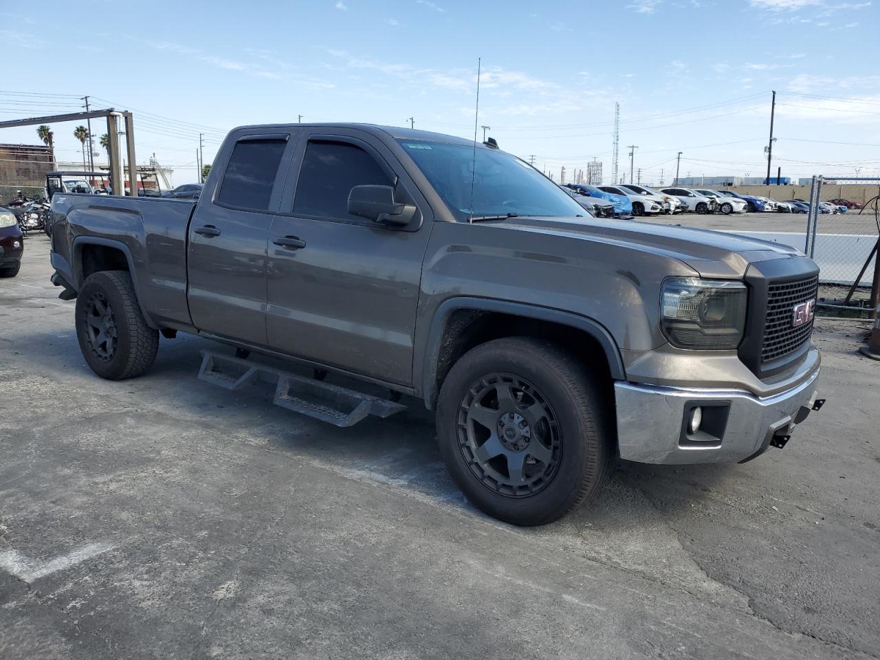 2014 GMC Sierra VIN 1GTV2VEC9EZ192196 Copart auction photo, rear end damage thumbnail 4