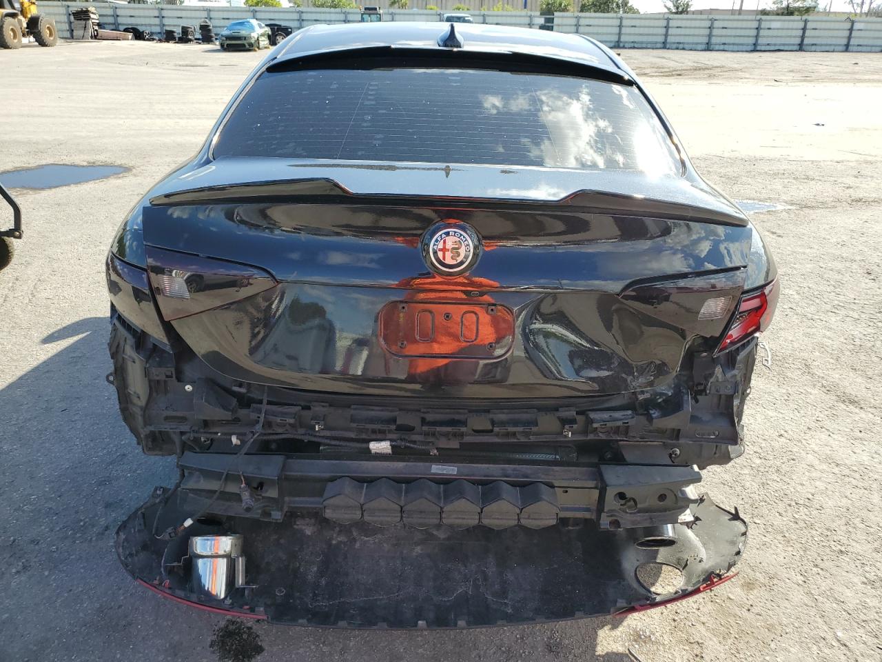 2018 Alfa Romeo Giulia VIN ZARFAEBN7J7563865 Copart auction photo, all over damage thumbnail 6
