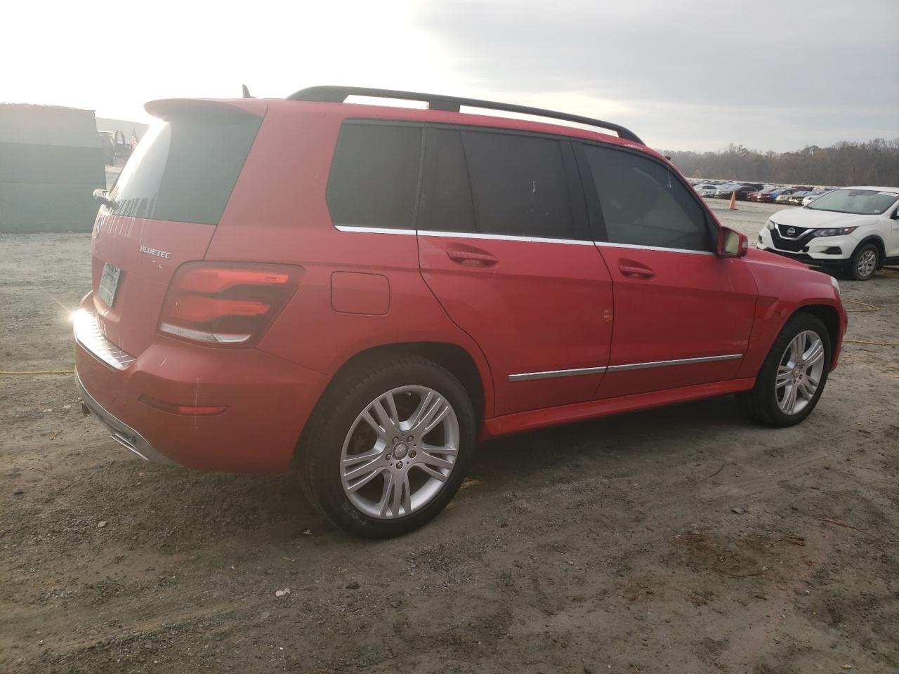 2015 Mercedes-Benz GLK-klasse VIN WDCGG0EB4FG380409 Copart auction photo, minor dent/scratches damage thumbnail 3