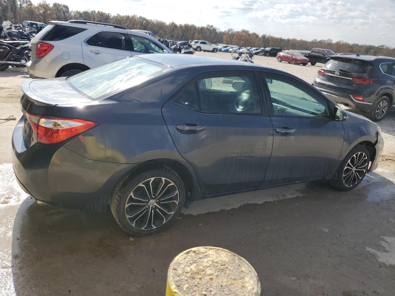 2016 Toyota Corolla VIN 5YFBURHE6GP389762 Copart auction photo, front end damage thumbnail 3