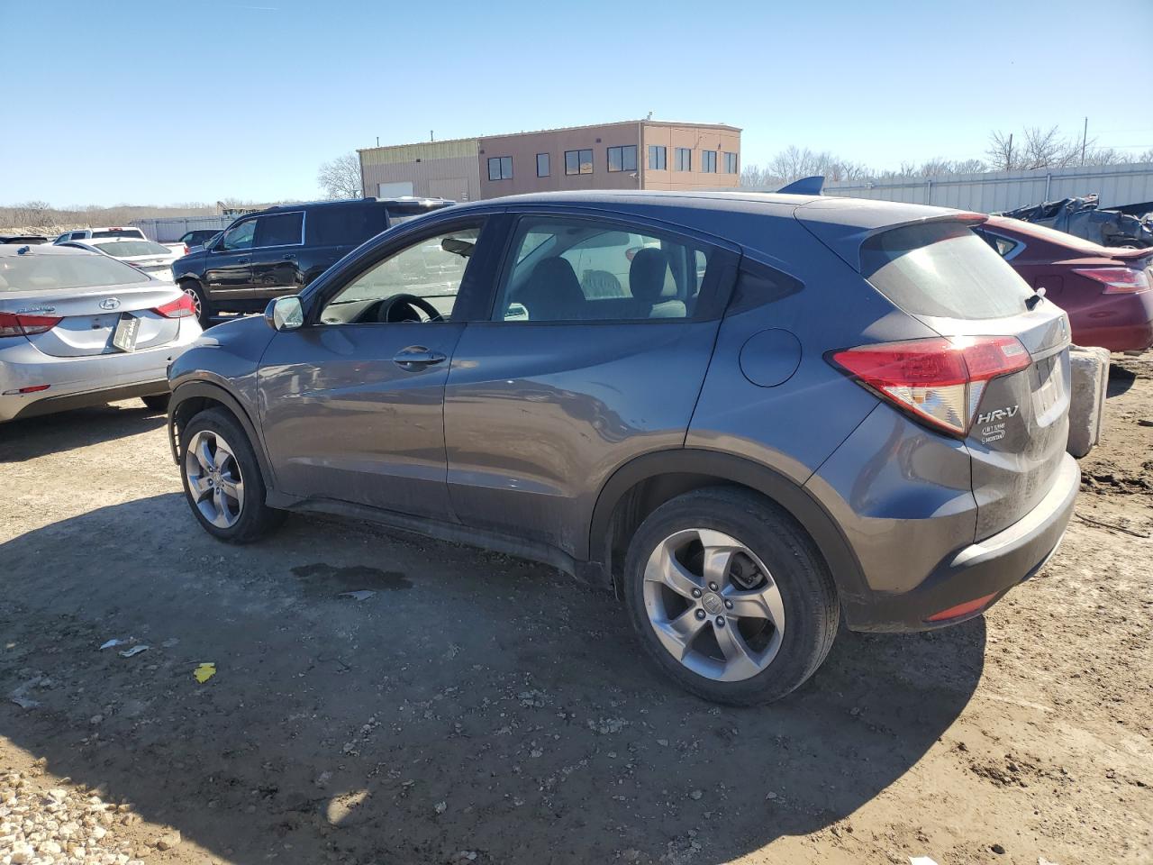 2022 Honda HR-V VIN 3CZRU6H30NM733130 Copart auction photo, front end damage thumbnail 2