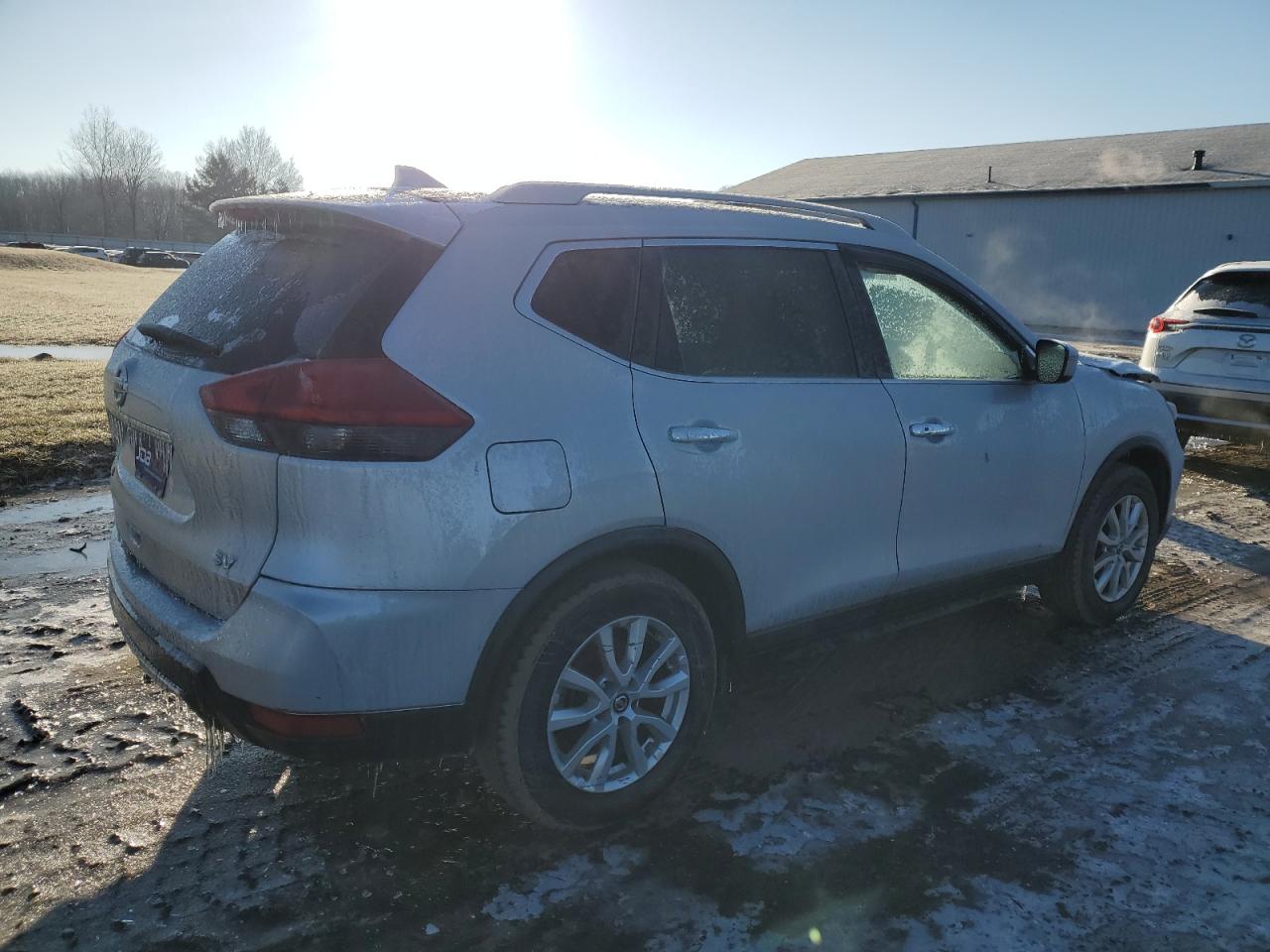 2017 Nissan Rogue VIN JN8AT2MT9HW151637 Copart auction photo, rear end / front end damage thumbnail 3
