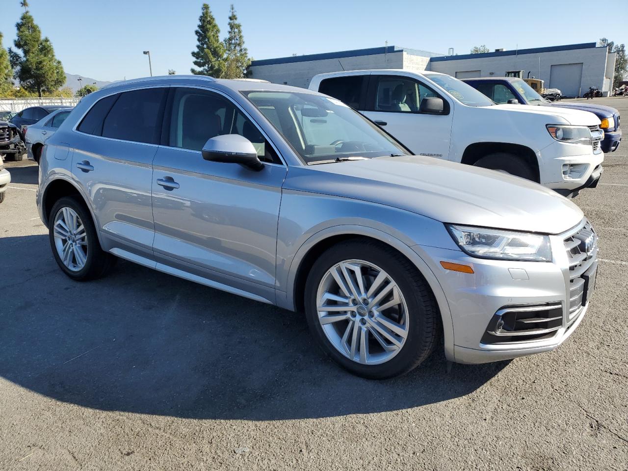 2018 Audi Q5 VIN WA1CNAFY7J2141021 Copart auction photo, front end / undercarriage damage thumbnail 4