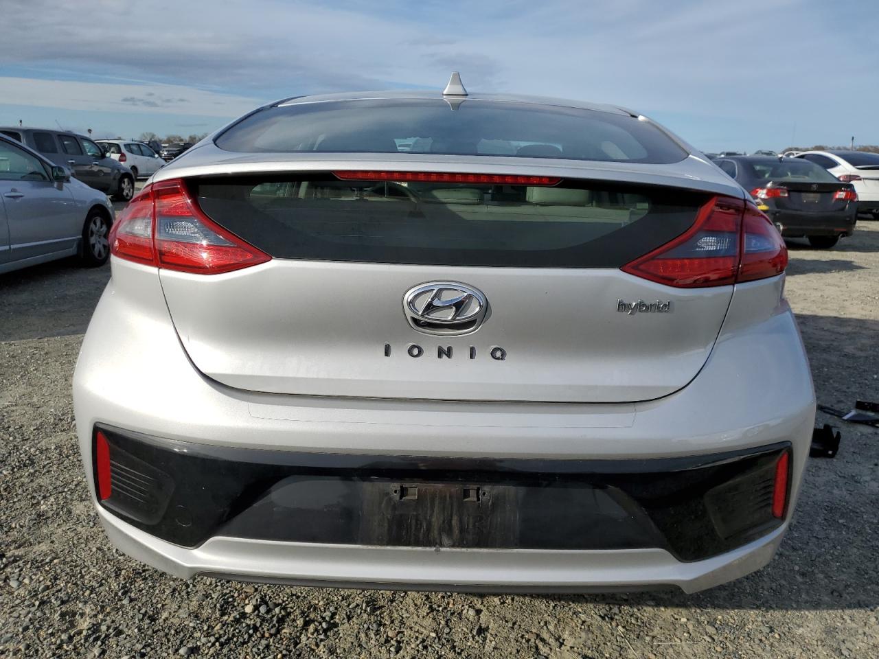 2018 Hyundai IONIQ VIN KMHC85LC9JU101620 Copart auction photo, side / front end damage thumbnail 6
