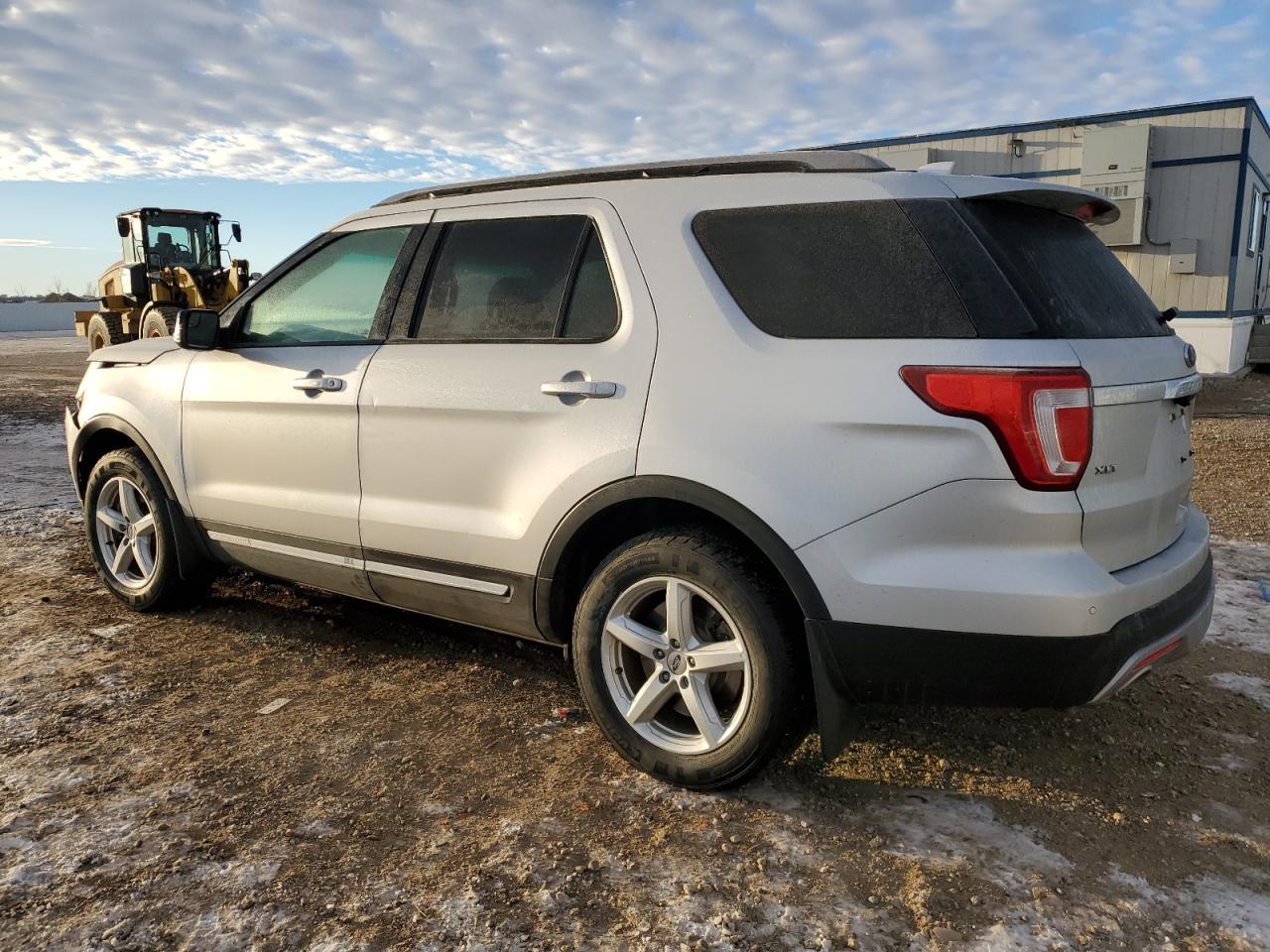 2017 Ford Explorer VIN 1FM5K8D85HGC90183 Copart auction photo, front end / side damage thumbnail 2