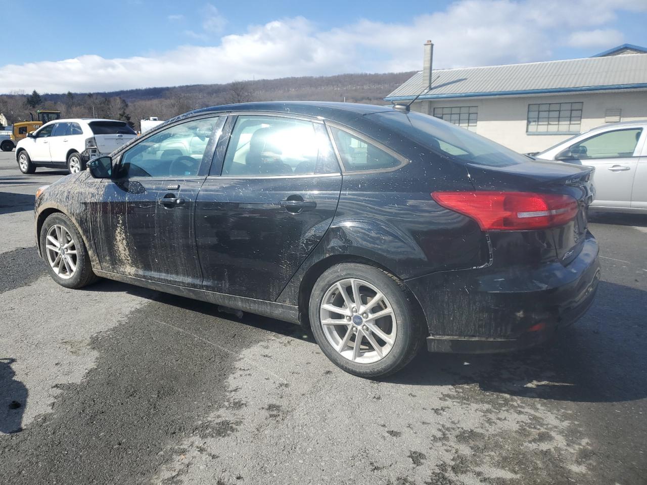 2016 Ford Focus VIN 1FADP3F2XGL228142 Copart auction photo, front end / rear end damage thumbnail 2