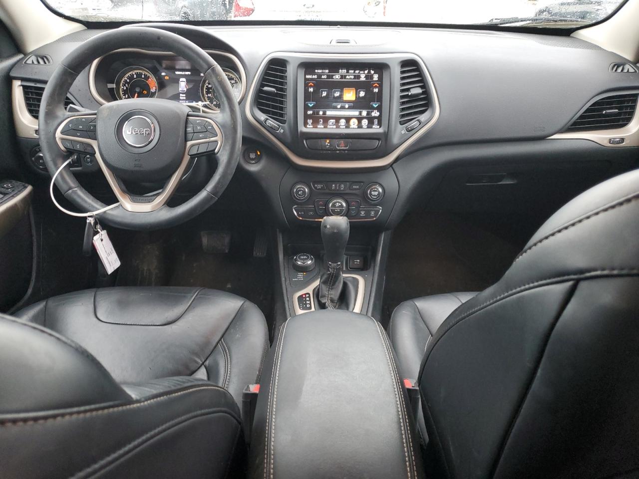 2018 Jeep Cherokee VIN 1C4PJMDX3JD569557 Copart auction photo, rear end damage thumbnail 8