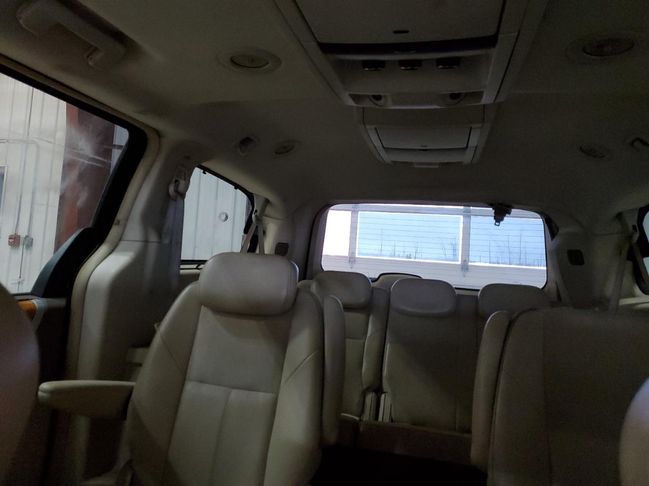 2010 Chrysler Town & Country VIN 2A4RR6DX0AR206895 Copart auction photo, front end damage thumbnail 10
