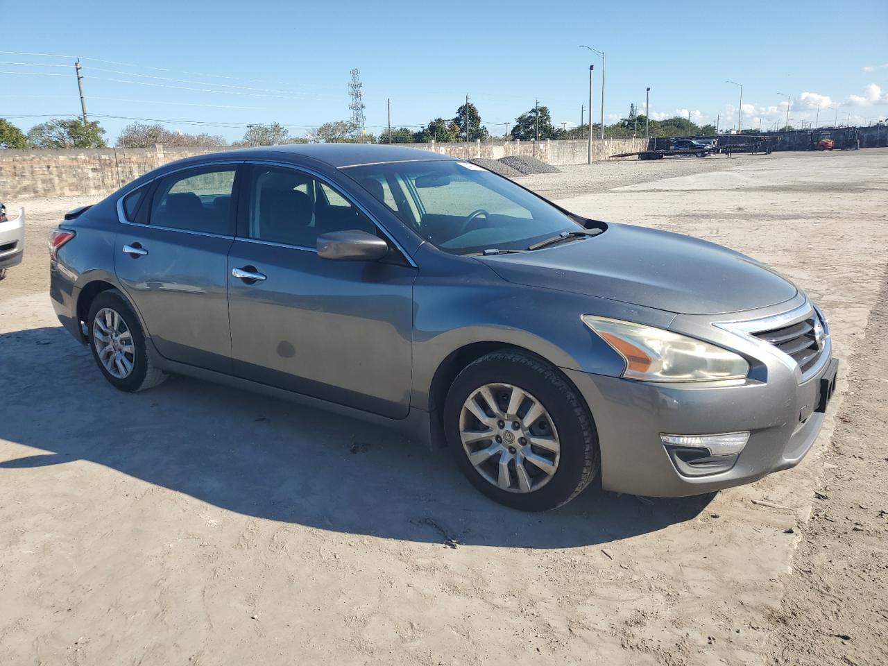 2015 Nissan Altima VIN 1N4AL3AP3FC228614 Copart auction photo, rear end damage thumbnail 4