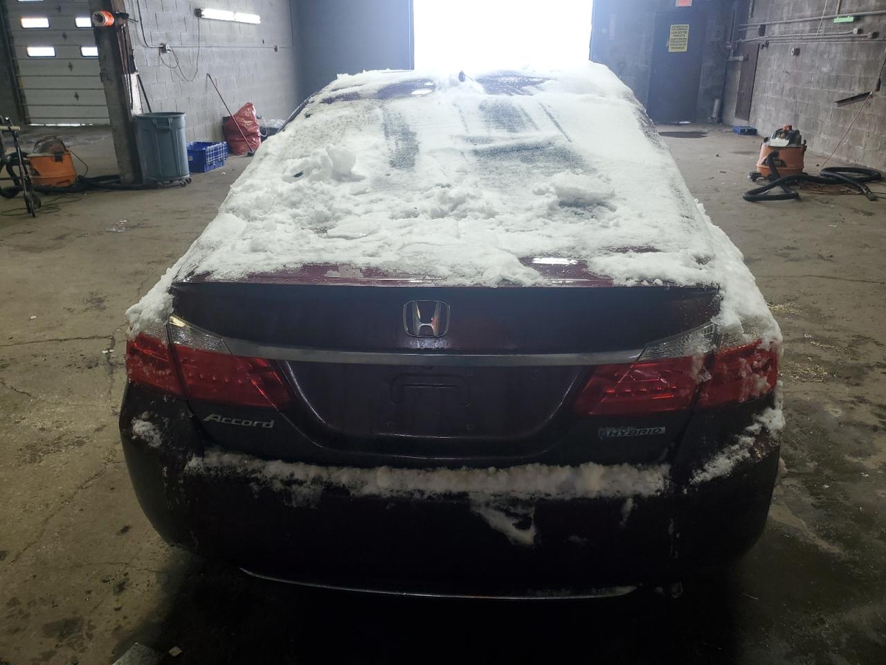2015 Honda Accord VIN 1HGCR6F56FA011307 Copart auction photo, front end / rear end damage thumbnail 6