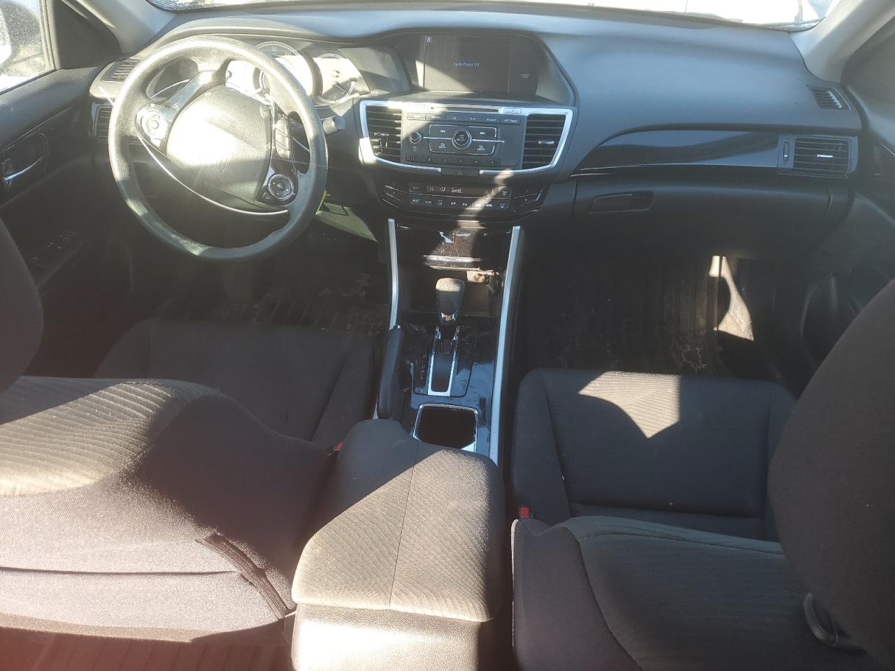 2017 Honda Accord VIN 1HGCR2F31HA239421 Copart auction photo, front end / side damage thumbnail 8