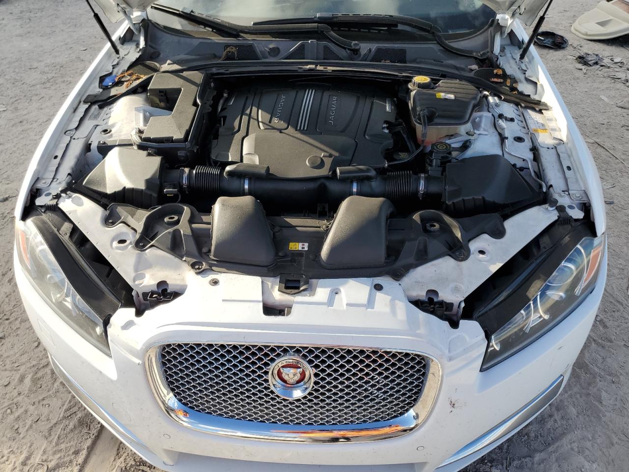 2015 Jaguar XF VIN SAJWA0F74F8U57935 Copart auction photo, rear end / minor dent/scratches damage thumbnail 11