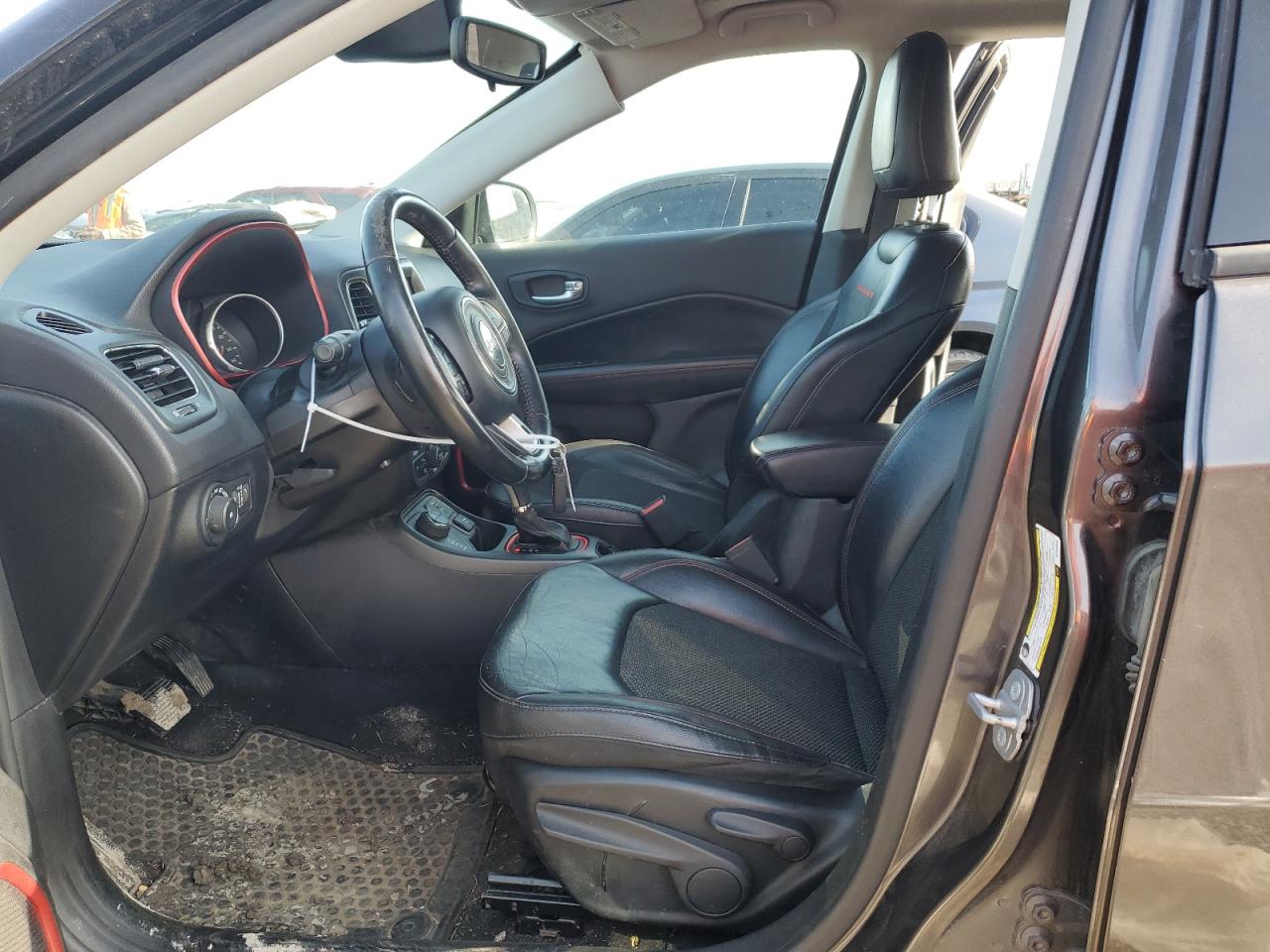 2019 Jeep Compass VIN 3C4NJDDB0KT739946 Copart auction photo, rear end / minor dent/scratches damage thumbnail 7