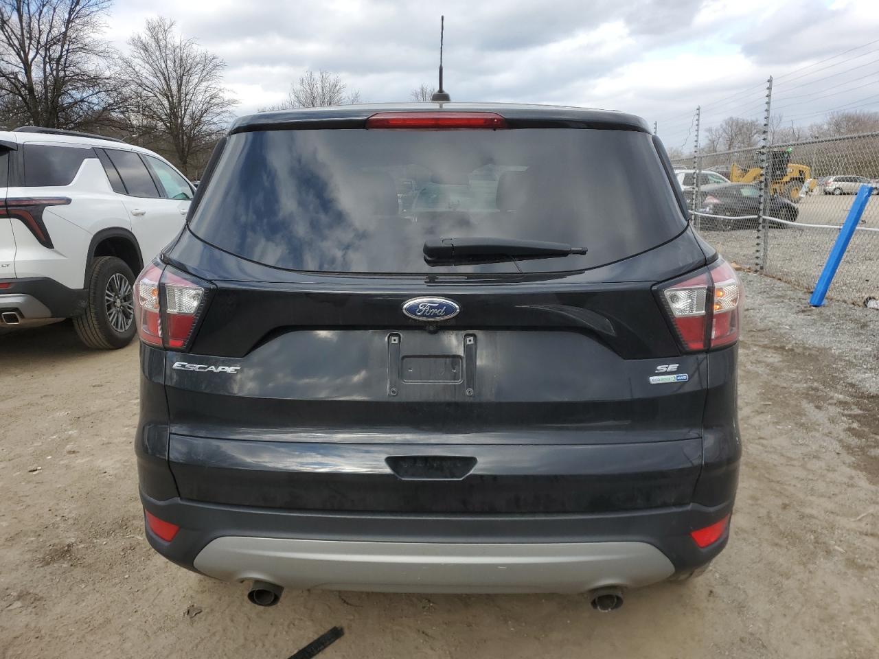 2017 Ford Escape VIN 1FMCU9GD6HUE39525 Copart auction photo, front end / minor dent/scratches damage thumbnail 6