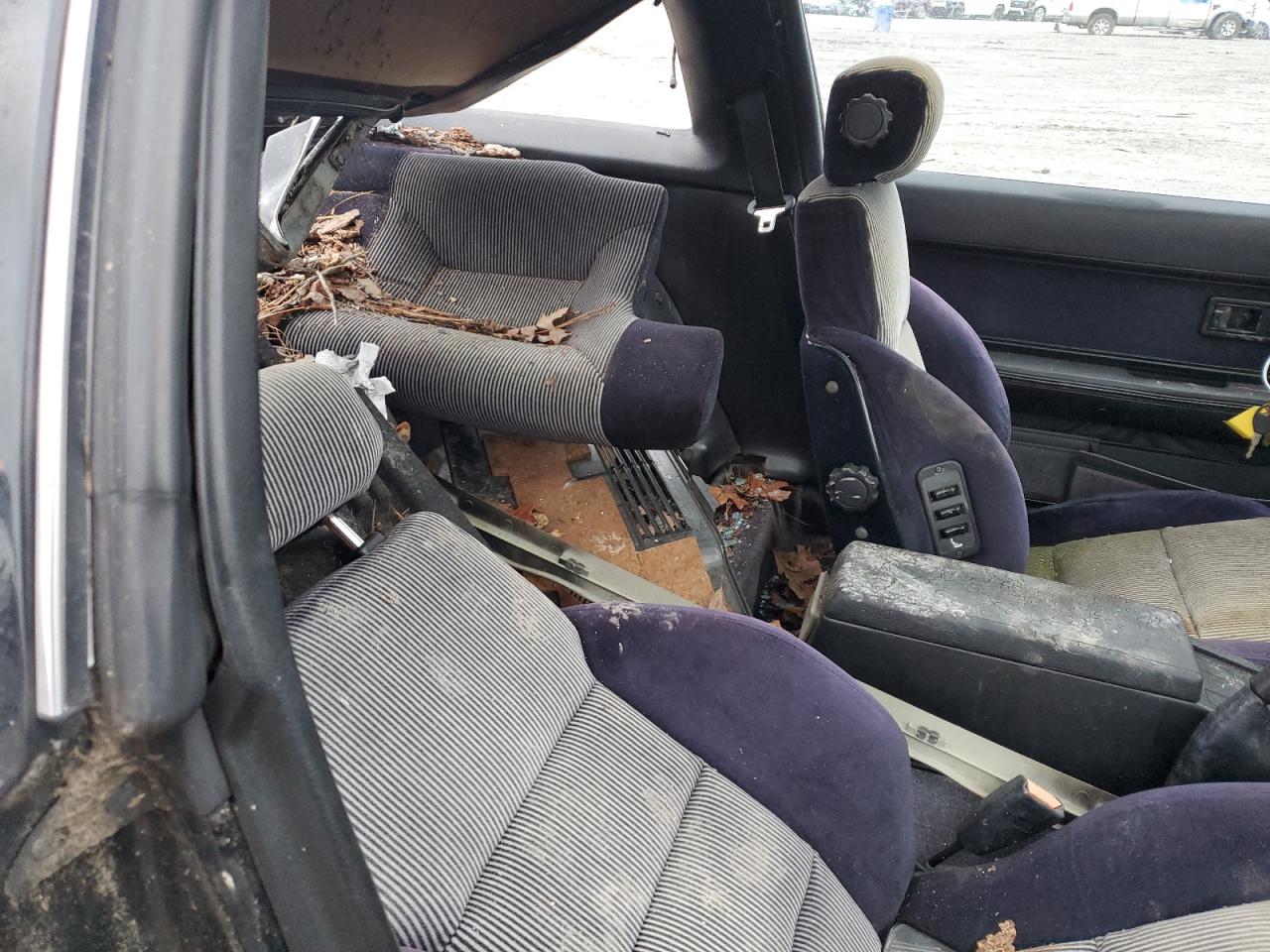 1988 Nissan 300ZX VIN JN1HZ16SXJX205697 Copart auction photo, all over damage thumbnail 10