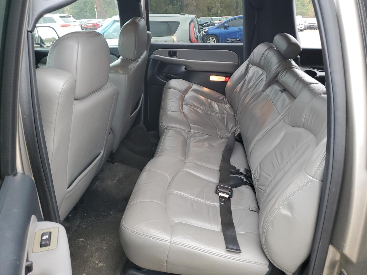 2001 Chevrolet Suburban VIN 3GNEC16T61G166418 Copart auction photo, all over damage thumbnail 11
