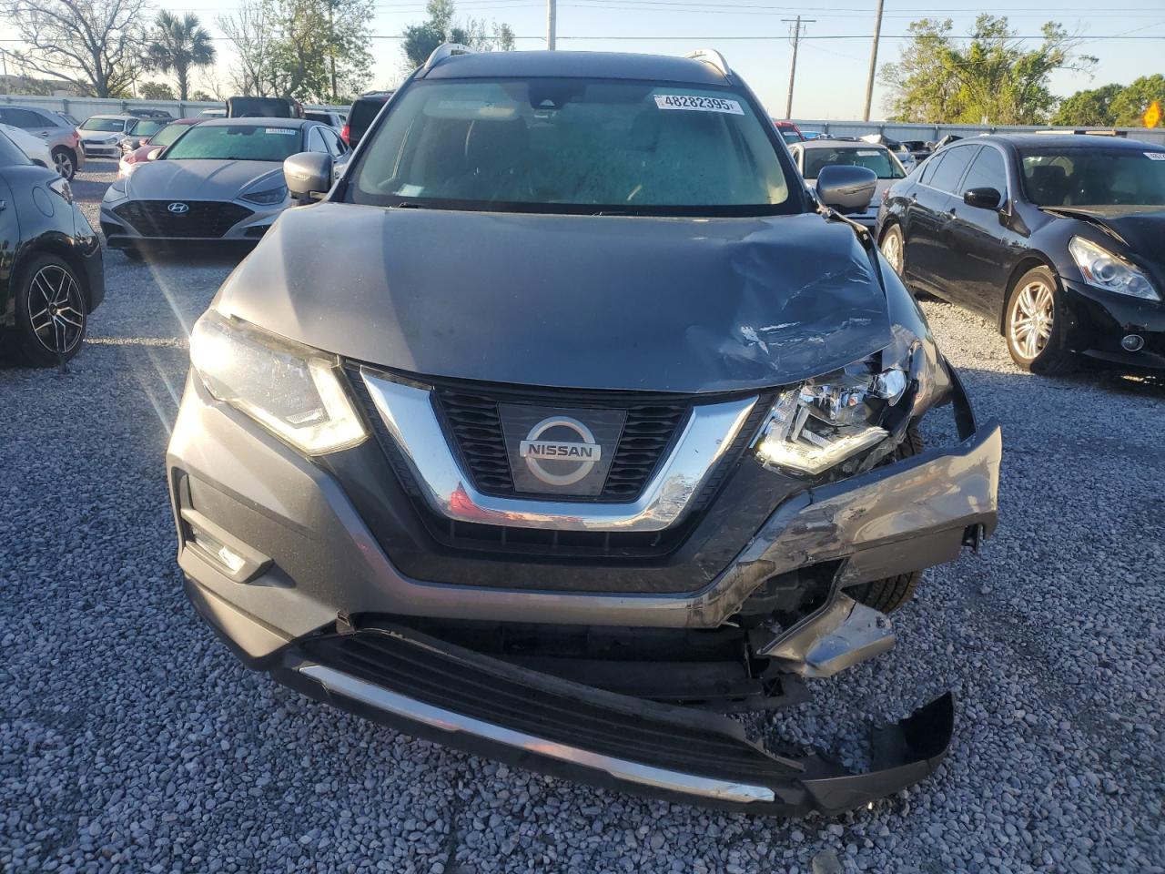 2017 Nissan Rogue VIN JN8AT2MT6HW405885 Copart auction photo, front end damage thumbnail 5
