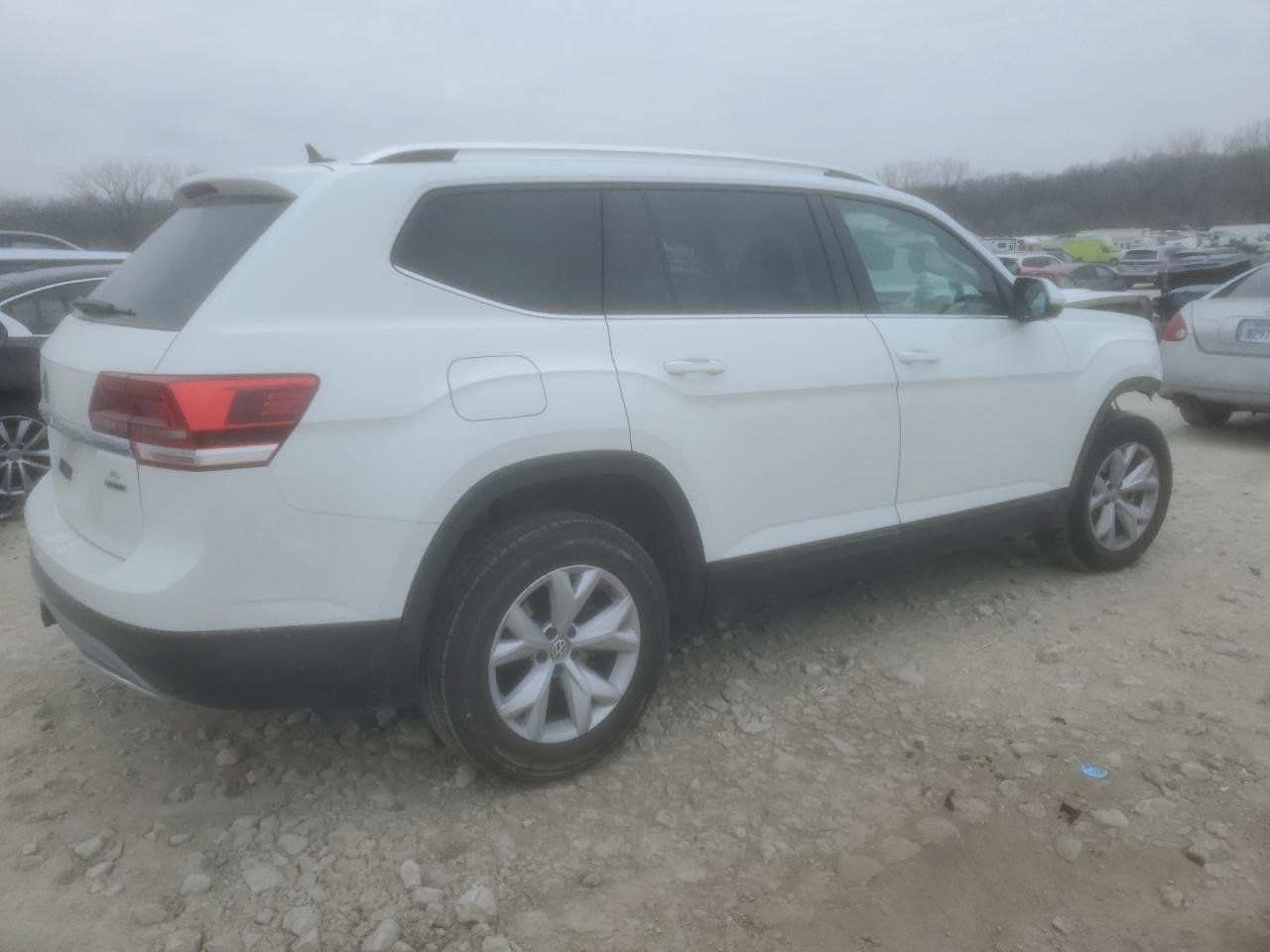 2019 Volkswagen Atlas VIN 1V2LR2CA5KC541189 Copart auction photo, front end damage thumbnail 3