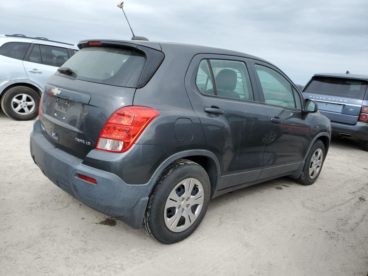 2016 Chevrolet Trax VIN 3GNCJKSB8GL218020 Copart auction photo, water/flood / front end damage thumbnail 3