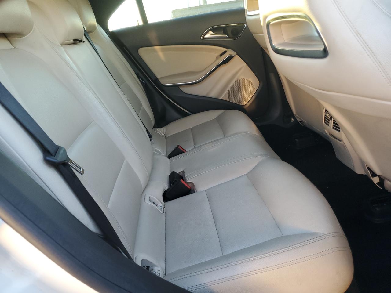 2014 Mercedes-Benz CLA-klasse VIN WDDSJ4EB6EN038100 Copart auction photo, undercarriage damage thumbnail 10