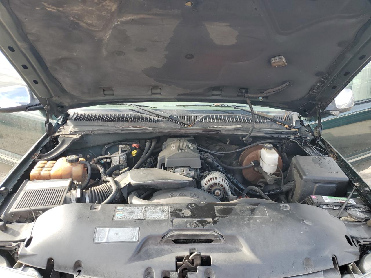 2002 Chevrolet Silverado VIN 2GCEC19T921386151 Copart auction photo, all over damage thumbnail 11