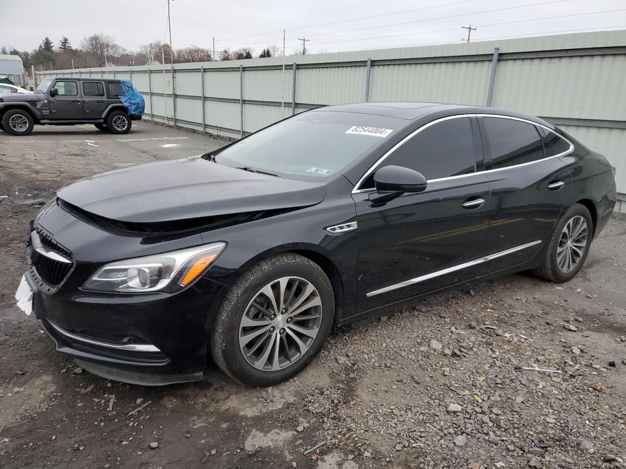 2017 Buick LaCrosse VIN 1G4ZR5SS9HU181902