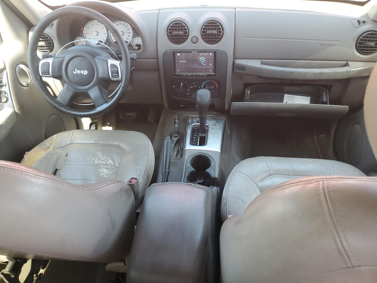 2004 Jeep Liberty (North America) VIN 1J4GL58K04W159364 Copart auction photo, front end / side damage thumbnail 8