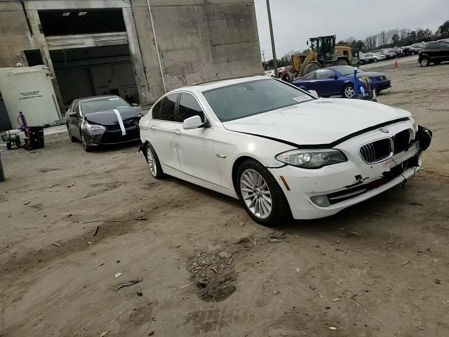 2012 BMW 5er VIN WBAFR7C59CC810033 Copart auction photo, front end / rear end damage thumbnail 10