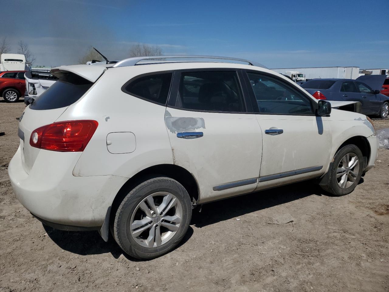 2015 Nissan Rogue VIN JN8AS5MT8FW651497 Copart auction photo, front end / minor dent/scratches damage thumbnail 3