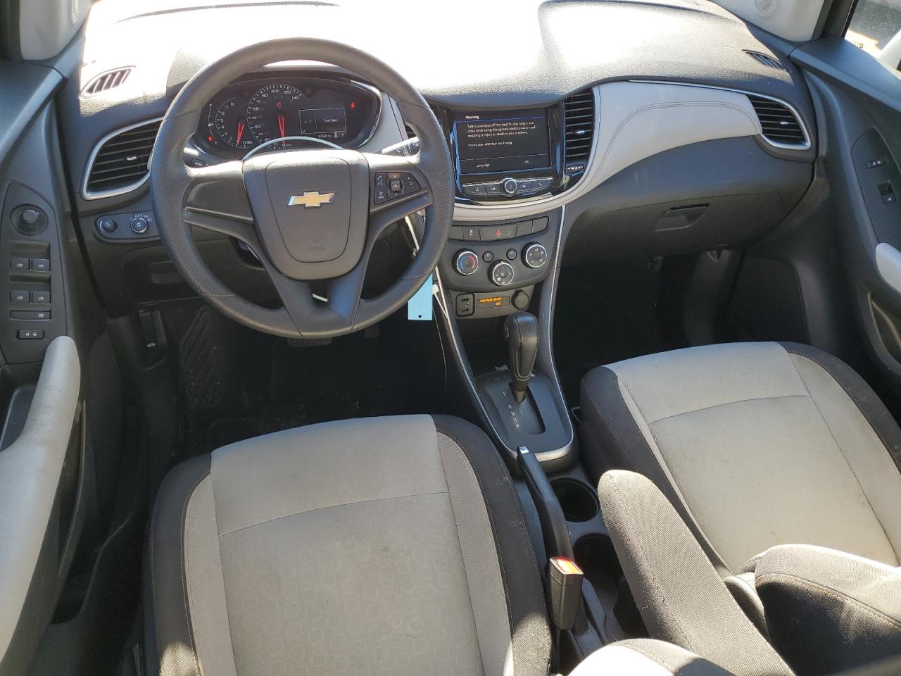 2020 Chevrolet Trax VIN 3GNCJKSB8LL268362 Copart auction photo, front end / minor dent/scratches damage thumbnail 8