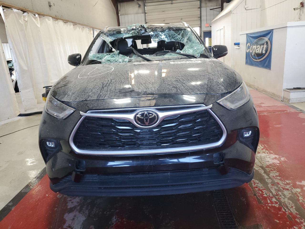 2021 Toyota Highlander VIN 5TDGZRBH2MS528007 Copart auction photo, all over damage thumbnail 5