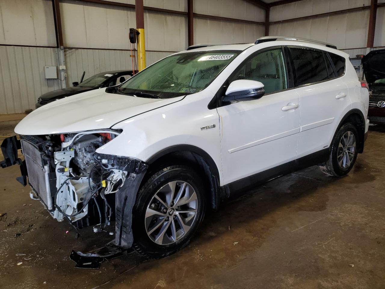 2017 Toyota RAV 4 VIN JTMRJREV7HD138698