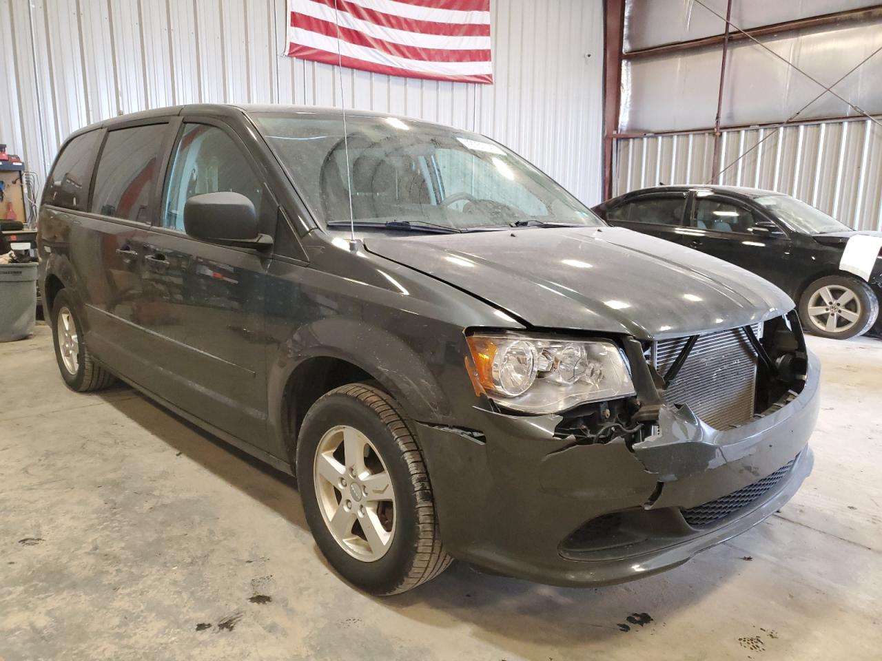 2012 Dodge Caravan VIN 2C4RDGBG6CR174180 Copart auction photo, front end damage thumbnail 4