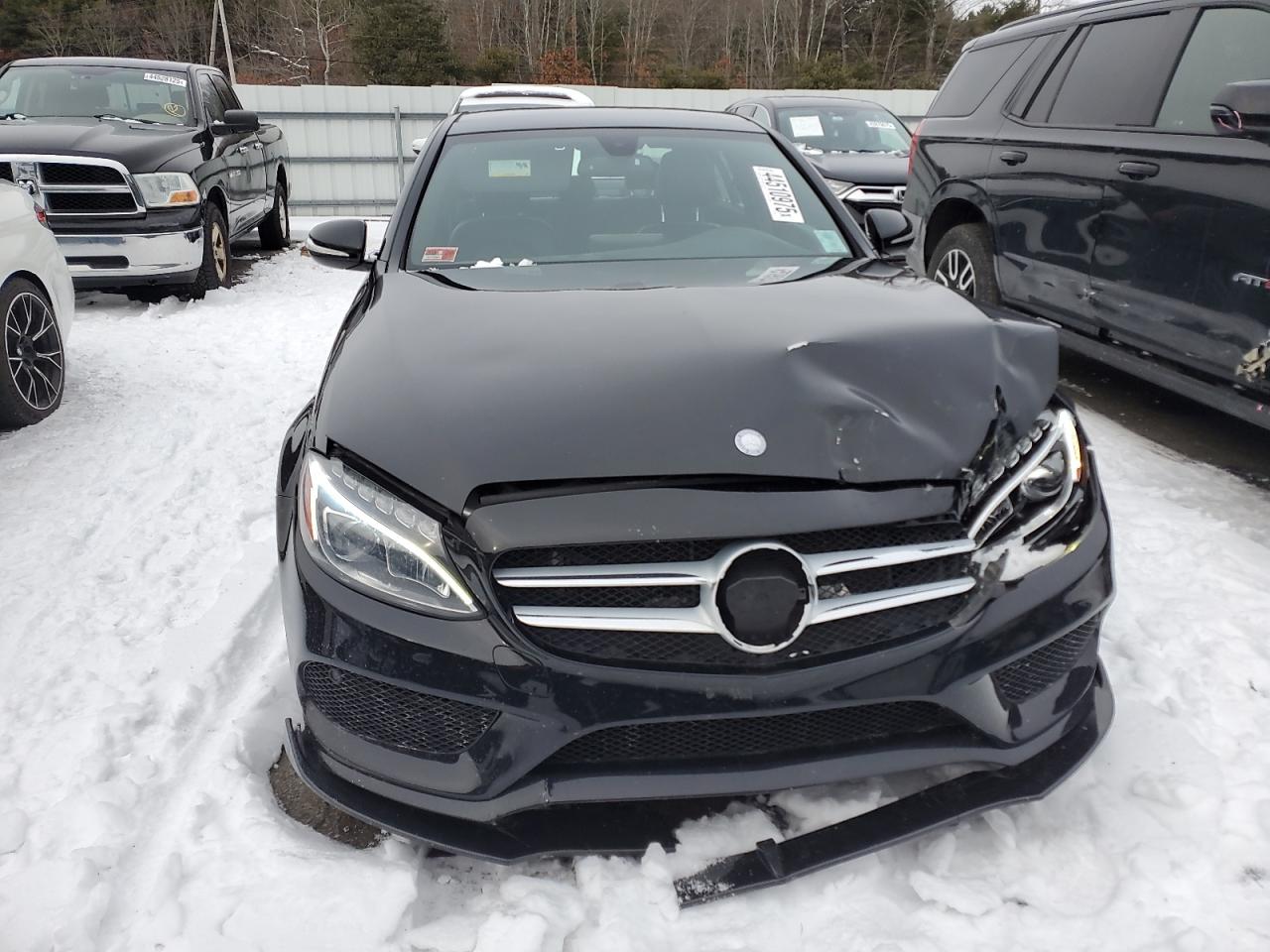 2015 Mercedes-Benz C-klasse VIN 55SWF6GBXFU026312 Copart auction photo, front end / minor dent/scratches damage thumbnail 5