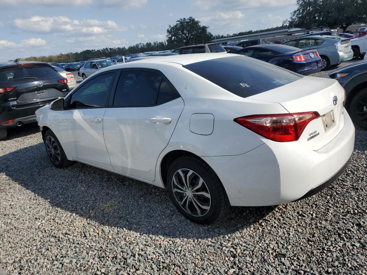 2019 Toyota Corolla VIN 5YFBURHE9KP888872 Copart auction photo, front end / side damage thumbnail 2