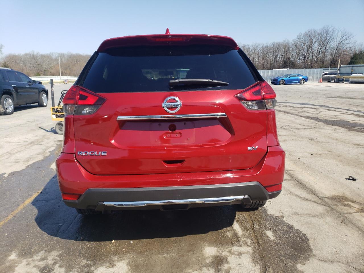 2017 Nissan Rogue VIN JN8AT2MT6HW399845 Copart auction photo, front end / hail damage thumbnail 6