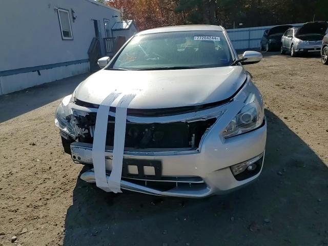 2015 Nissan Altima VIN 1N4AL3AP2FN351535 Copart auction photo, front end / minor dent/scratches damage thumbnail 11