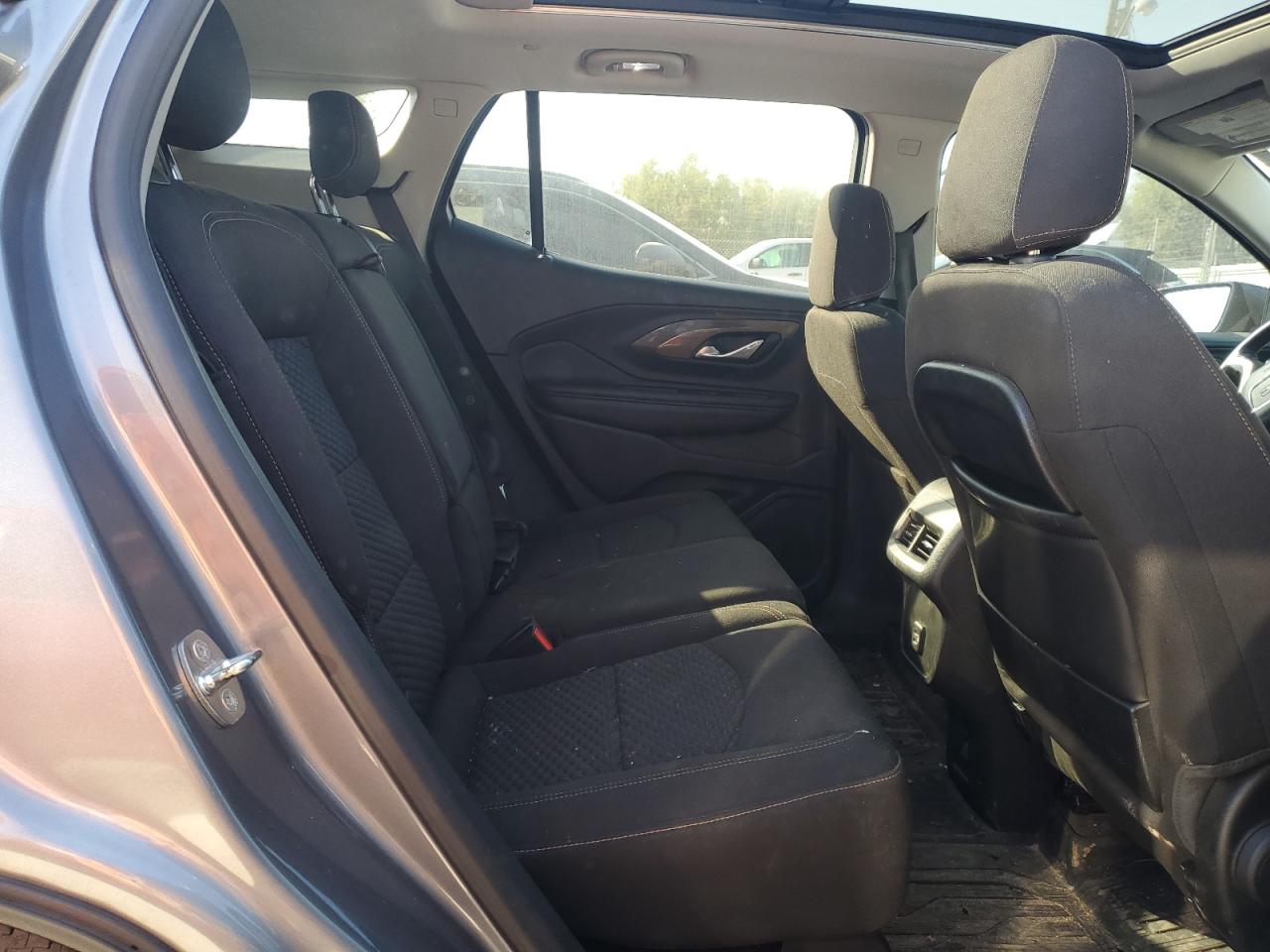 2019 GMC Terrain VIN 3GKALMEV8KL169233 Copart auction photo, front end / minor dent/scratches damage thumbnail 11