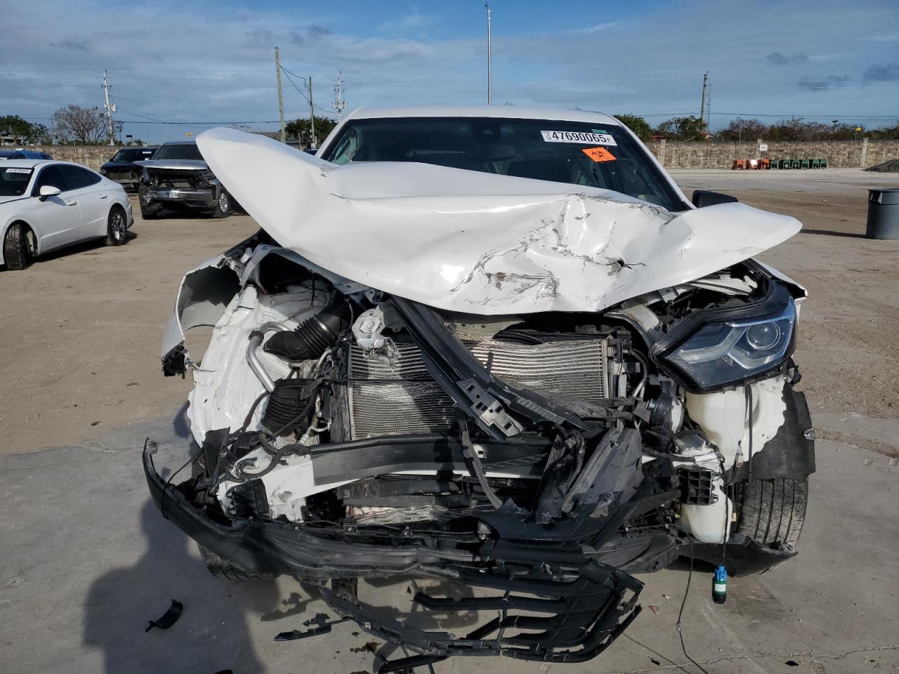2021 Chevrolet Equinox VIN 3GNAXHEV3MS157143 Copart auction photo, front end / side damage thumbnail 5