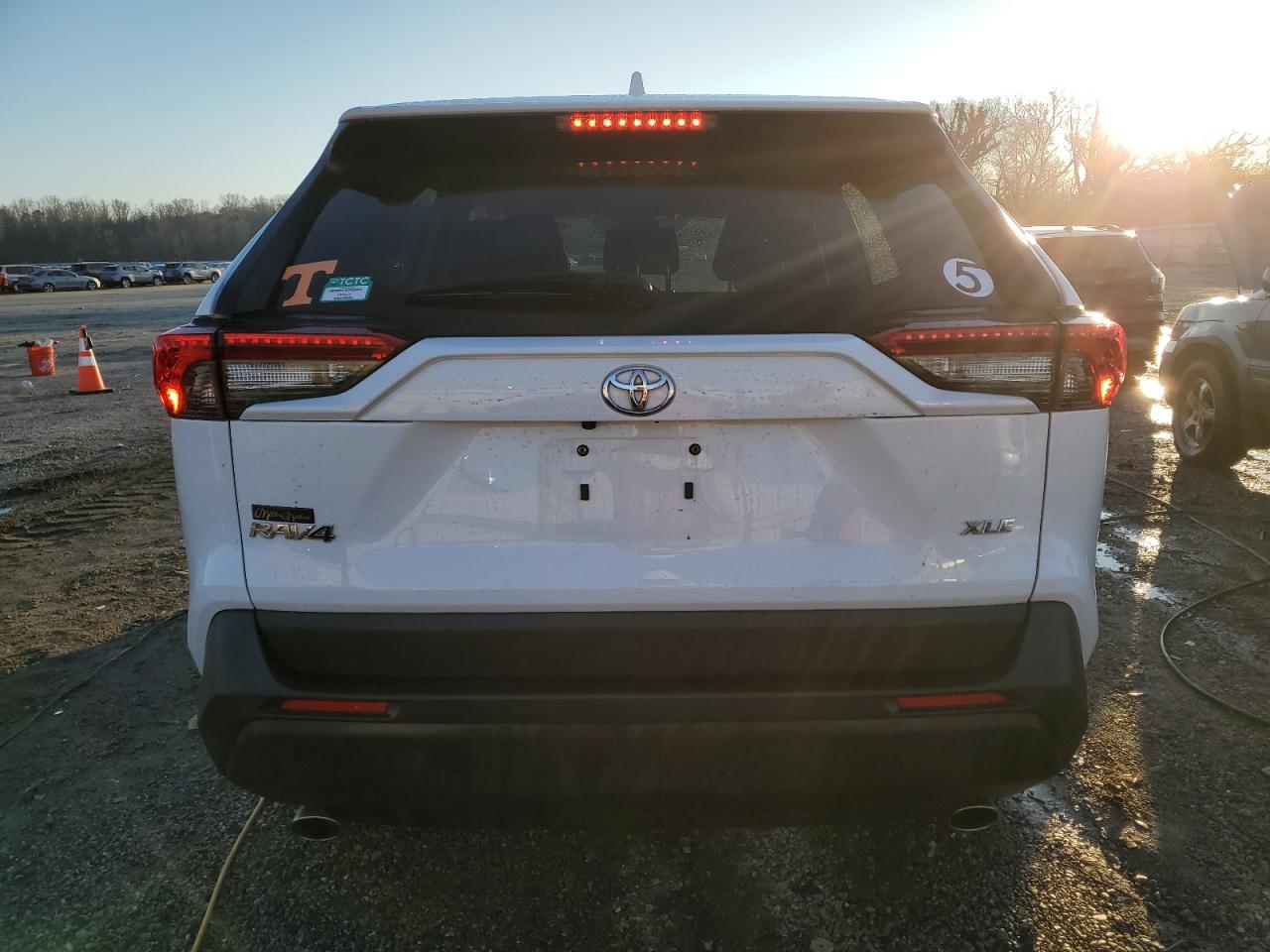 2022 Toyota RAV 4 VIN 2T3W1RFVXNC201438 Copart auction photo, front end damage thumbnail 6
