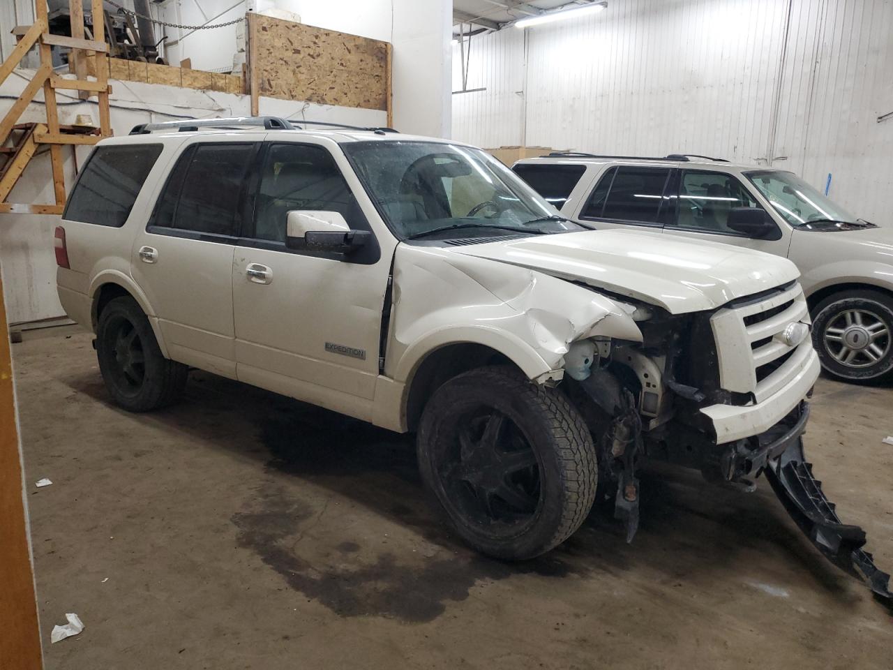 2008 Ford Expedition VIN 1FMFU20578LA55380 Copart auction photo, front end damage thumbnail 4