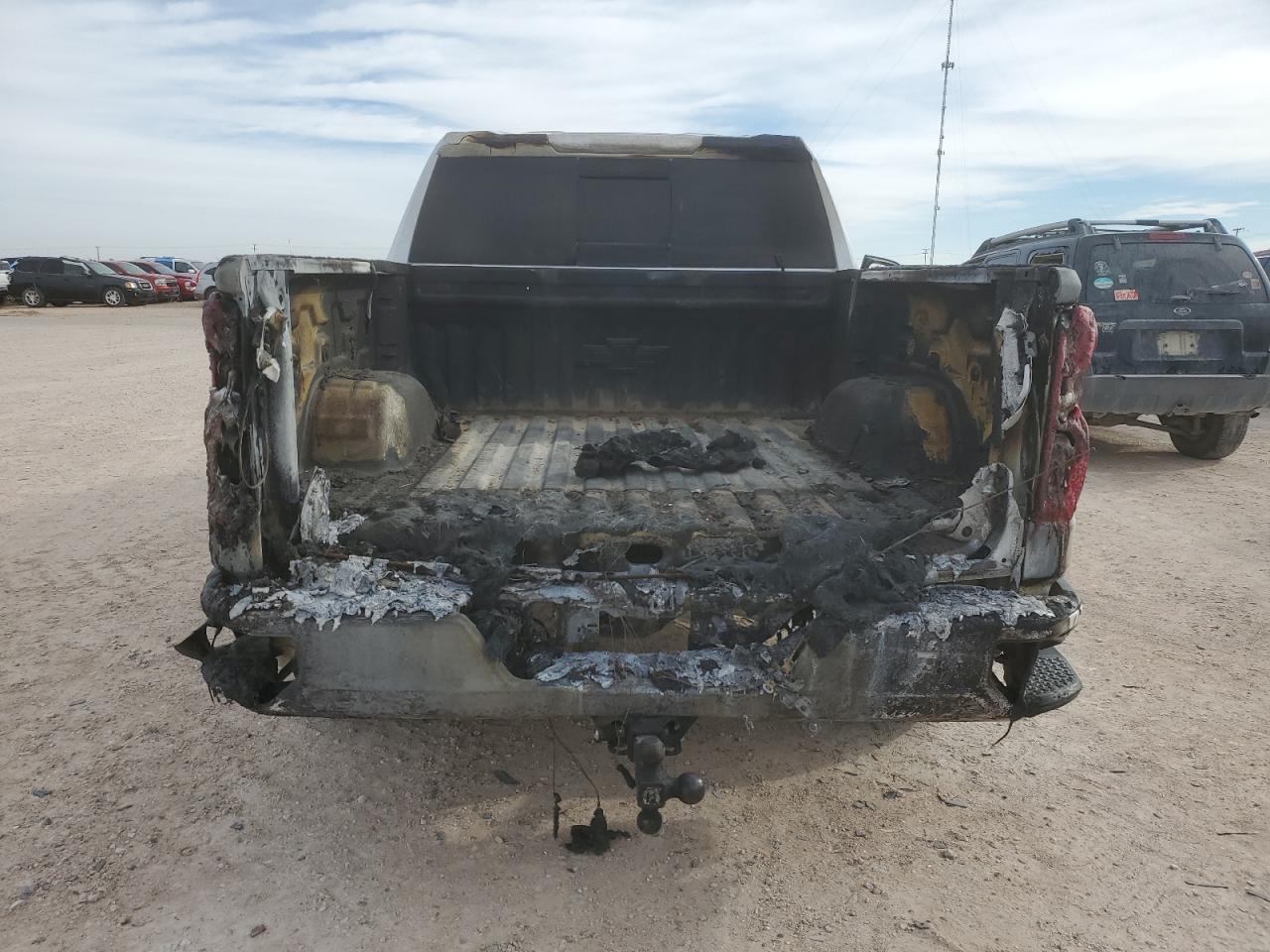 2019 Chevrolet Silverado VIN 3GCUYEED7KG313726 Copart auction photo, burn damage thumbnail 6