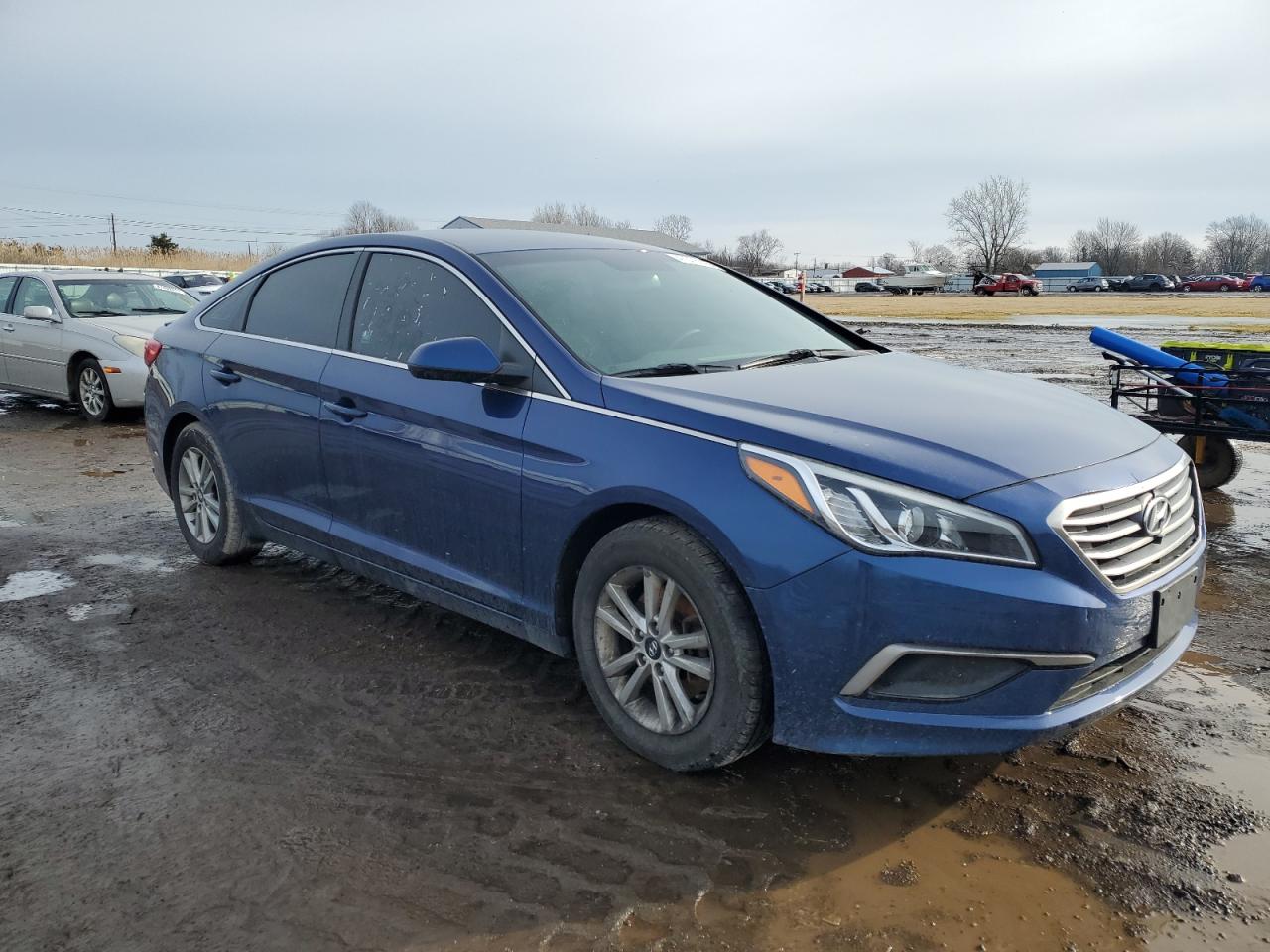2017 Hyundai Sonata VIN 5NPE24AF1HH479649 Copart auction photo, vandalism damage thumbnail 4