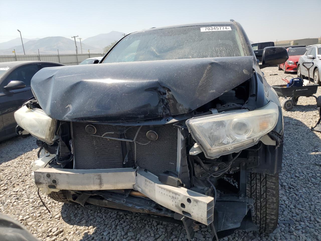 2013 Toyota Highlander VIN 5TDBK3EH8DS216412 Copart auction photo, front end damage thumbnail 5