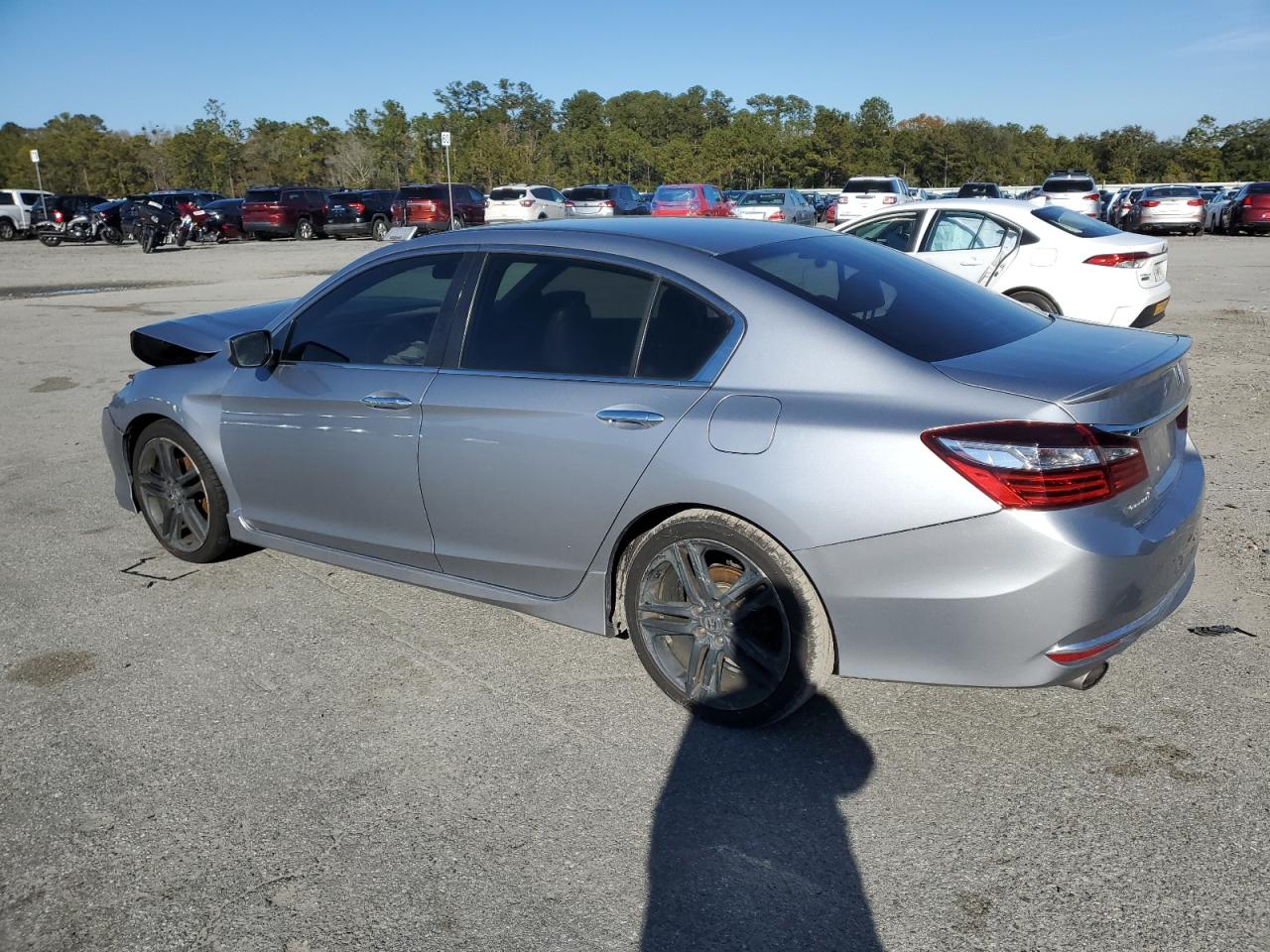 2017 Honda Accord VIN 1HGCR2F1XHA258614 Copart auction photo, front end damage thumbnail 2