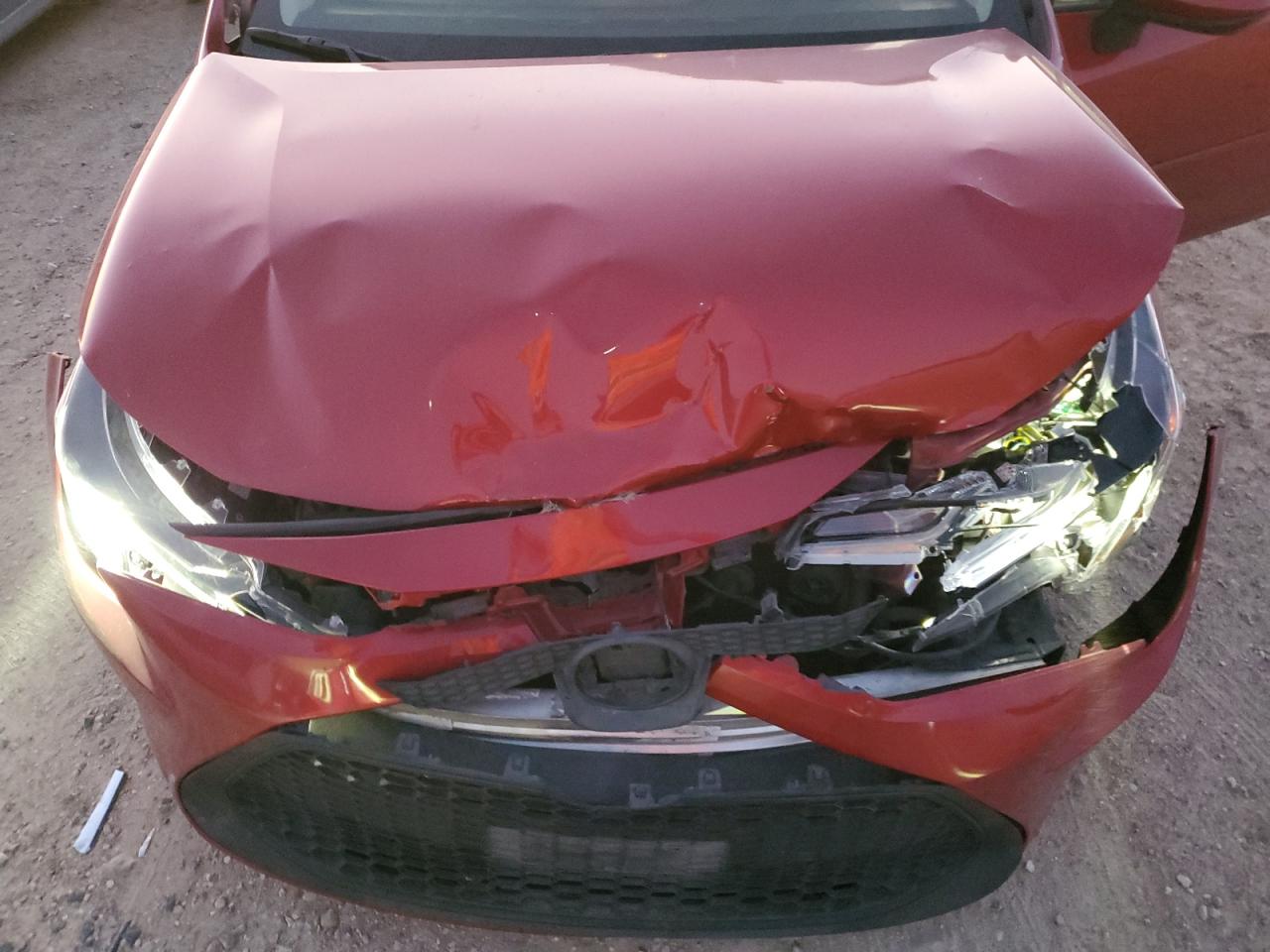2020 Toyota Corolla VIN JTDEBRBE1LJ017384 Copart auction photo, front end / minor dent/scratches damage thumbnail 11