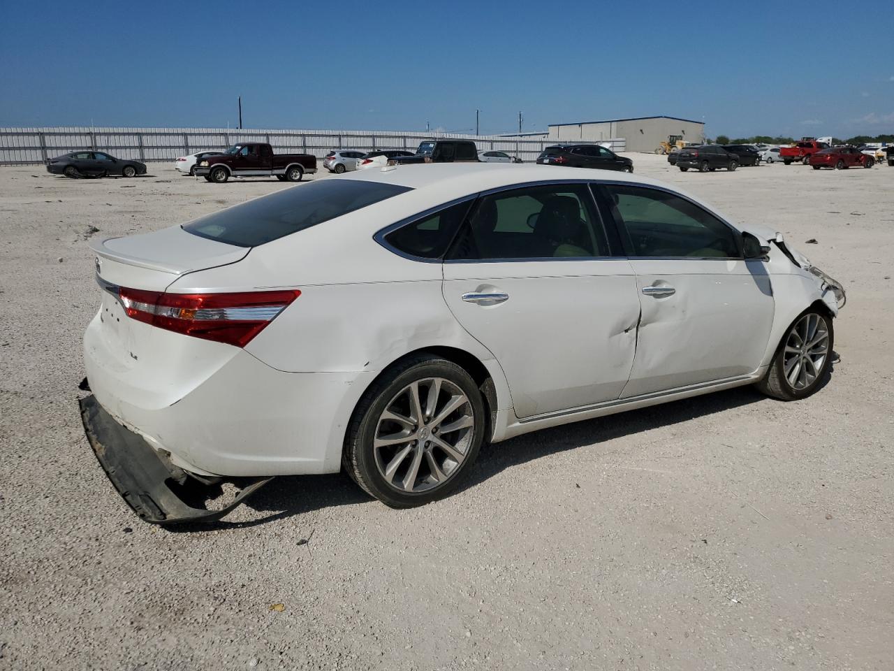 2015 Toyota Avalon VIN 4T1BK1EBXFU183052 Copart auction photo, all over / undercarriage damage thumbnail 3