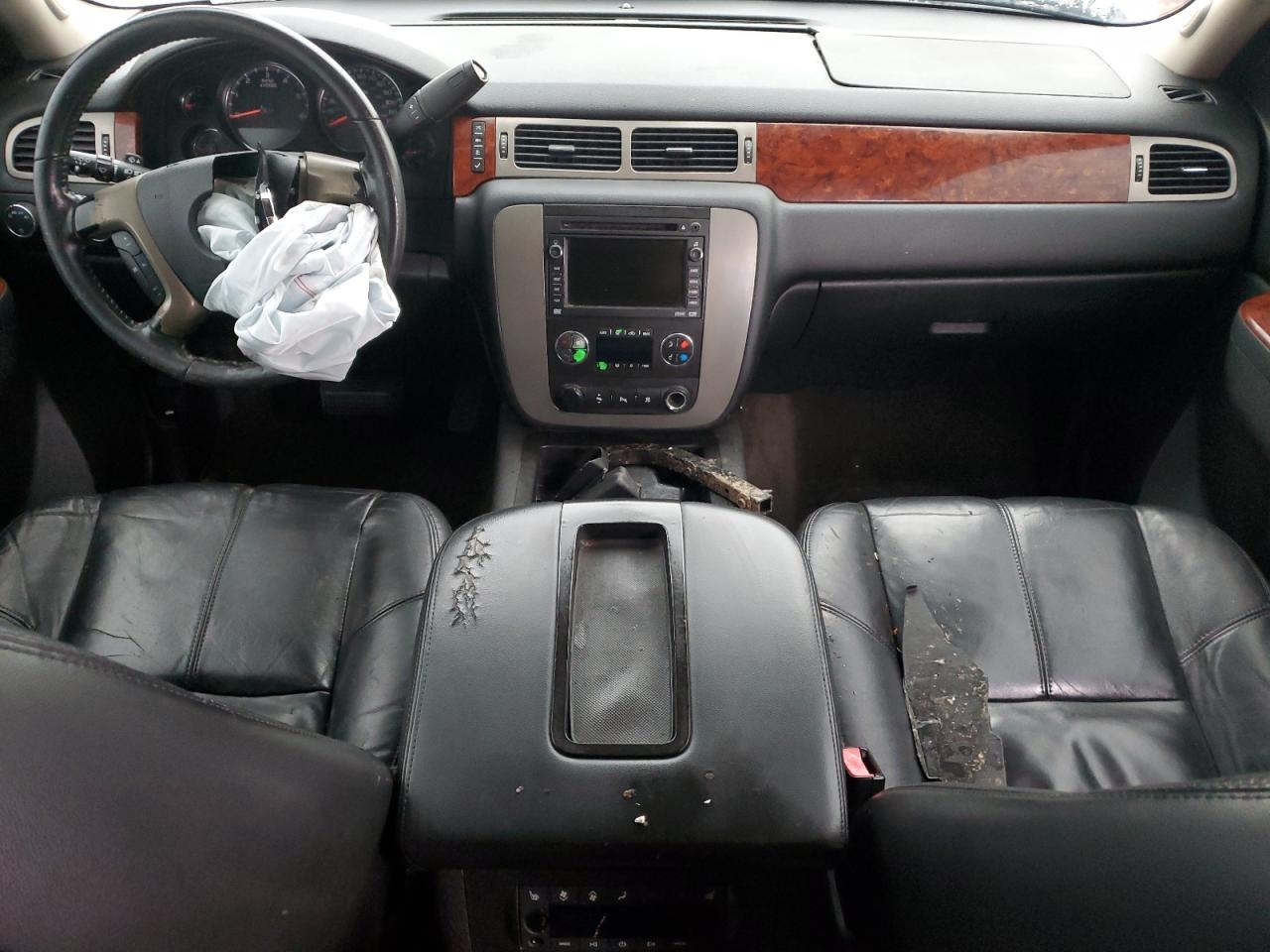 2010 GMC Yukon VIN 1GKUKCE02AR135763 Copart auction photo, front end / all over damage thumbnail 8