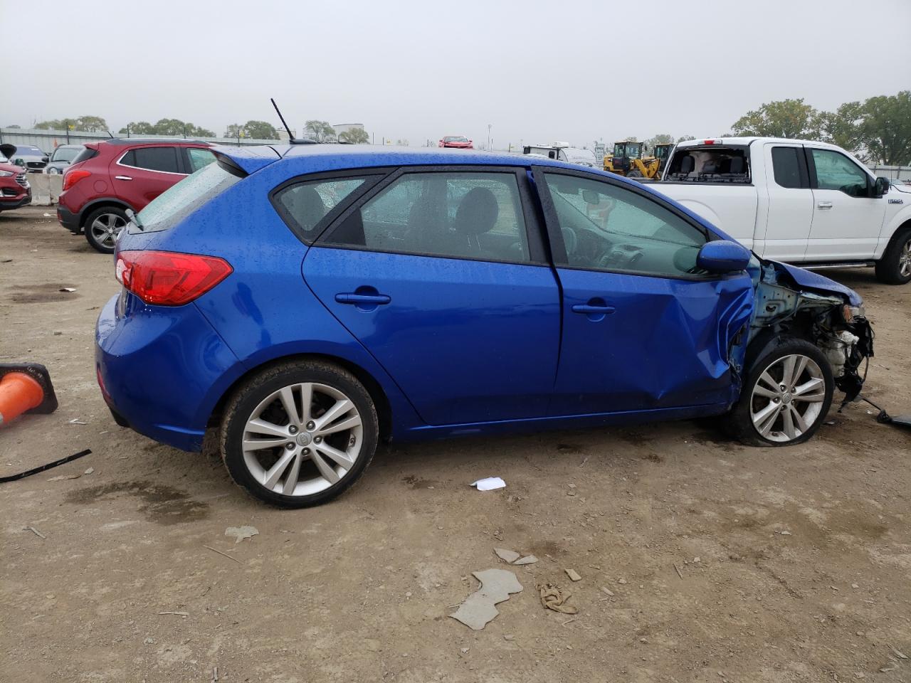 2011 KIA Forte VIN KNAFW5A31B5363540 Copart auction photo, front end / side damage thumbnail 3