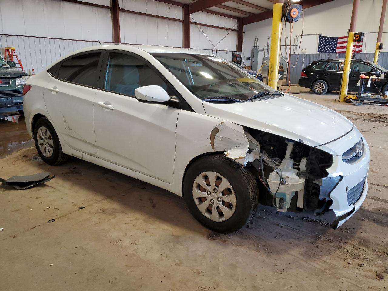 2015 Hyundai Accent VIN KMHCT4AE1FU834555 Copart auction photo, front end / minor dent/scratches damage thumbnail 4